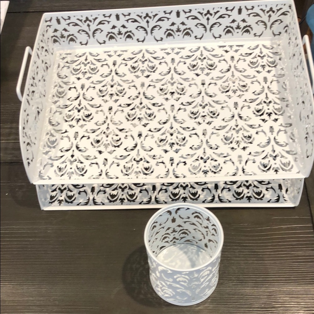 White Decorative Tray Organizer and Holder Set lot of 3